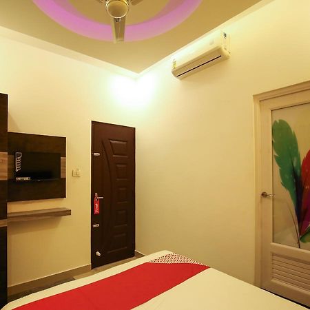 Oyo 10152 Rail View Residency Hotell Alappuzha Eksteriør bilde