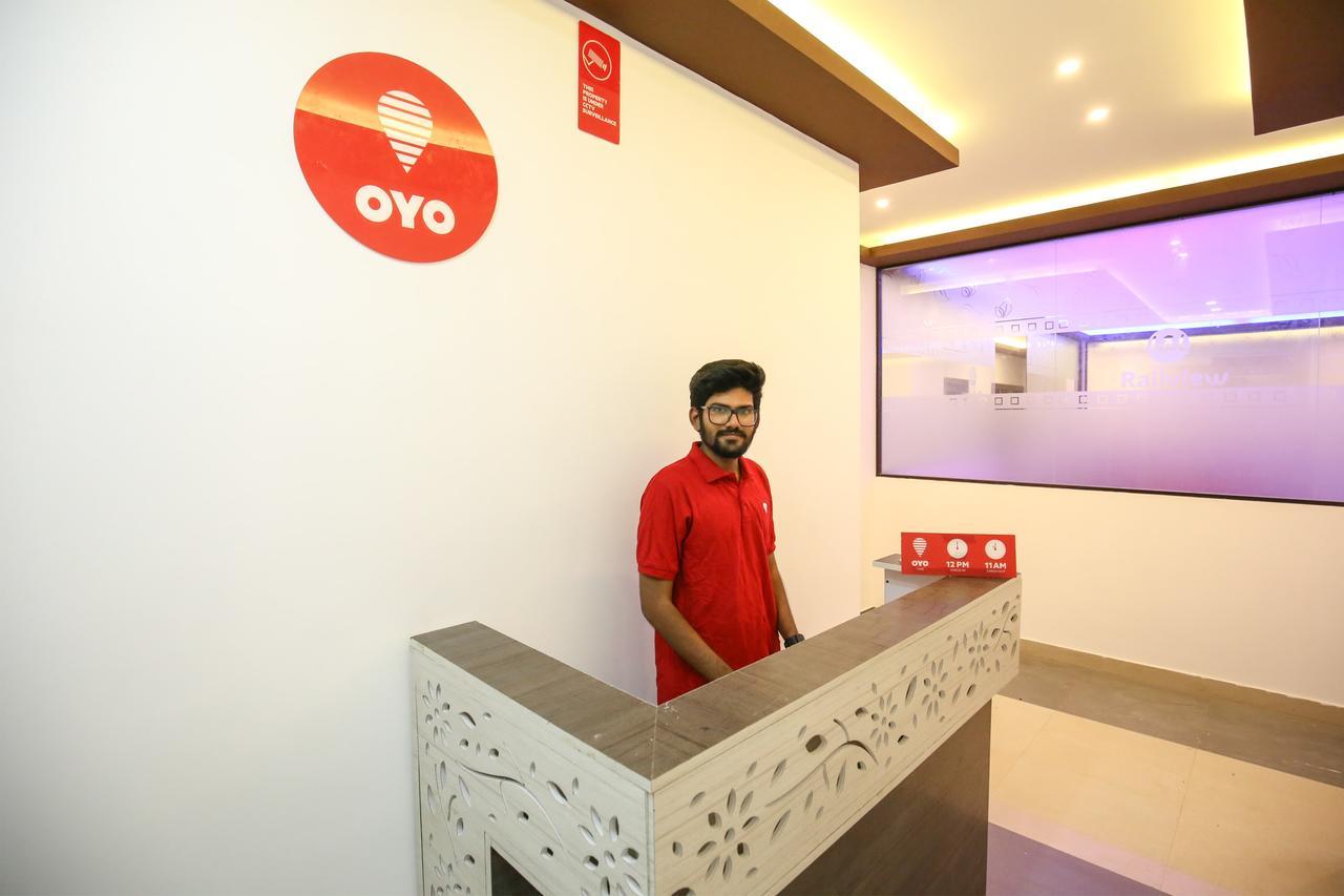 Oyo 10152 Rail View Residency Hotell Alappuzha Eksteriør bilde